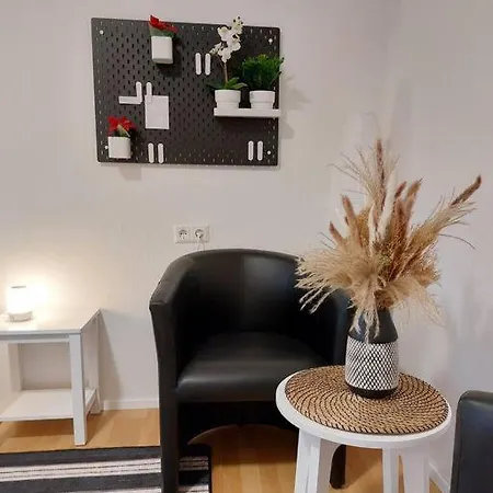 Rooftop Apartmens - Komfortable Neue Gemeinschaftsunterkunft Im Herzen Von - Raum 2 Ulma