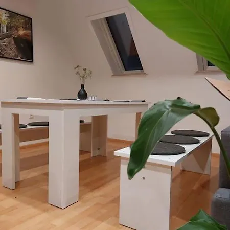 Rooftop Apartmens - Komfortable Neue Gemeinschaftsunterkunft Im Herzen Von - Raum 2